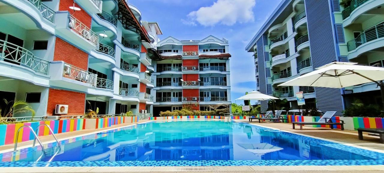 Perdana Serviced Apartment & Resorts Padang Mat Sirat Eksteriør bilde
