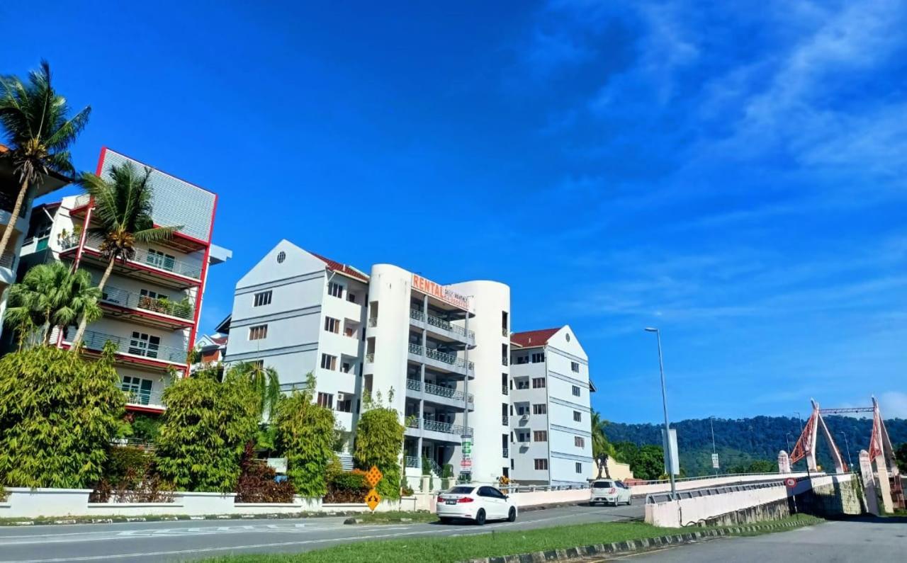 Perdana Serviced Apartment & Resorts Padang Mat Sirat Eksteriør bilde