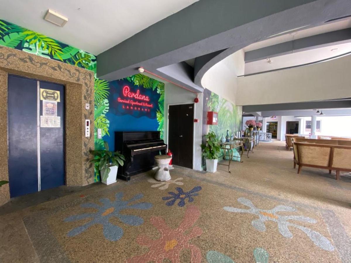 Perdana Serviced Apartment & Resorts Padang Mat Sirat Eksteriør bilde