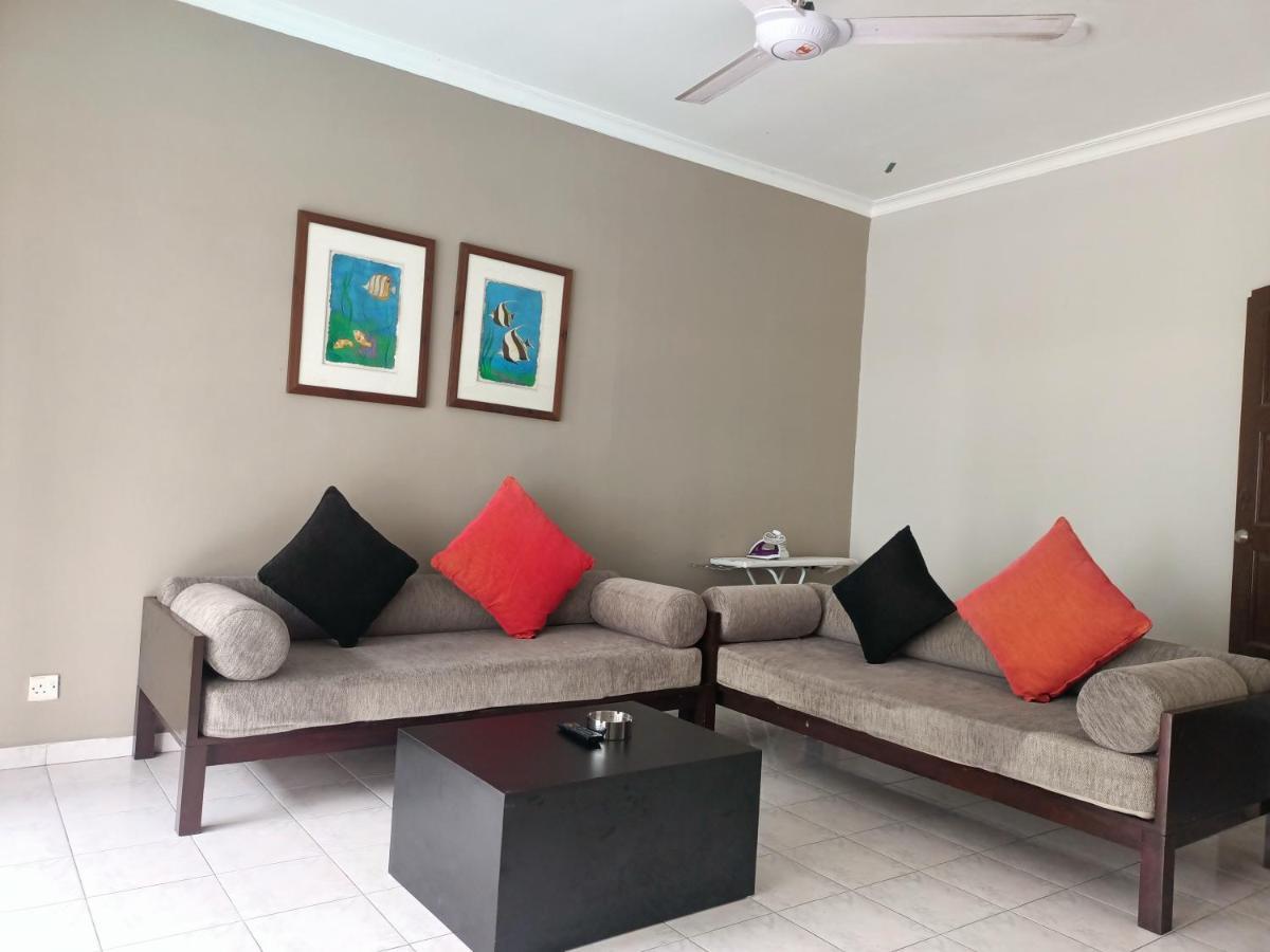 Perdana Serviced Apartment & Resorts Padang Mat Sirat Eksteriør bilde
