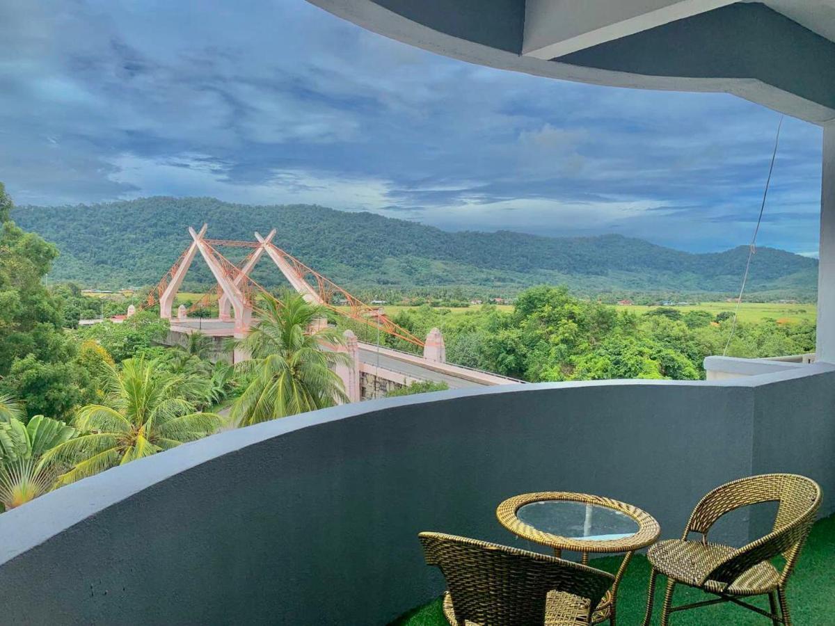 Perdana Serviced Apartment & Resorts Padang Mat Sirat Eksteriør bilde