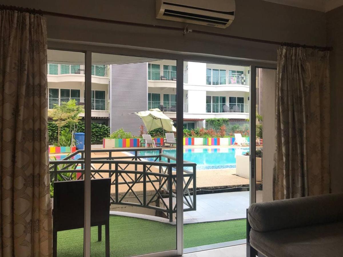 Perdana Serviced Apartment & Resorts Padang Mat Sirat Eksteriør bilde