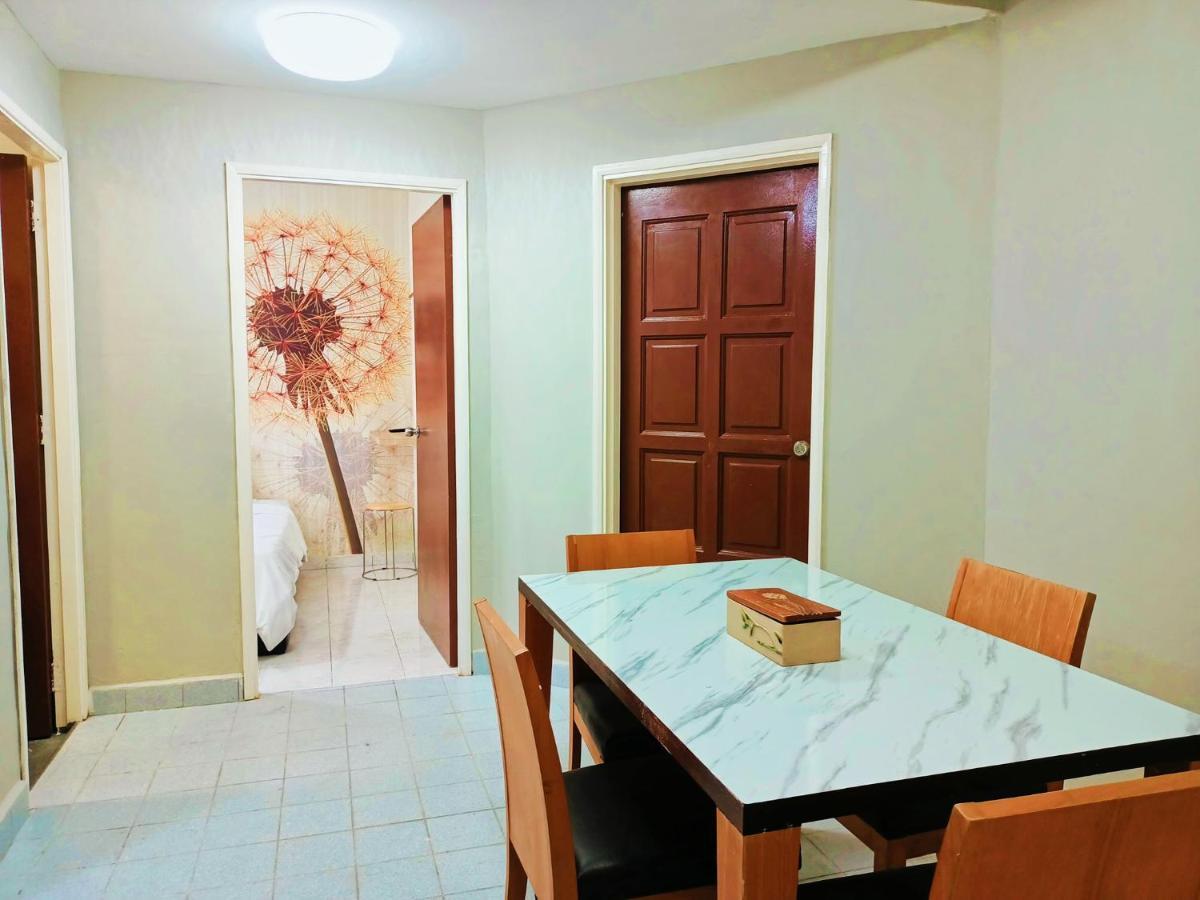 Perdana Serviced Apartment & Resorts Padang Mat Sirat Eksteriør bilde
