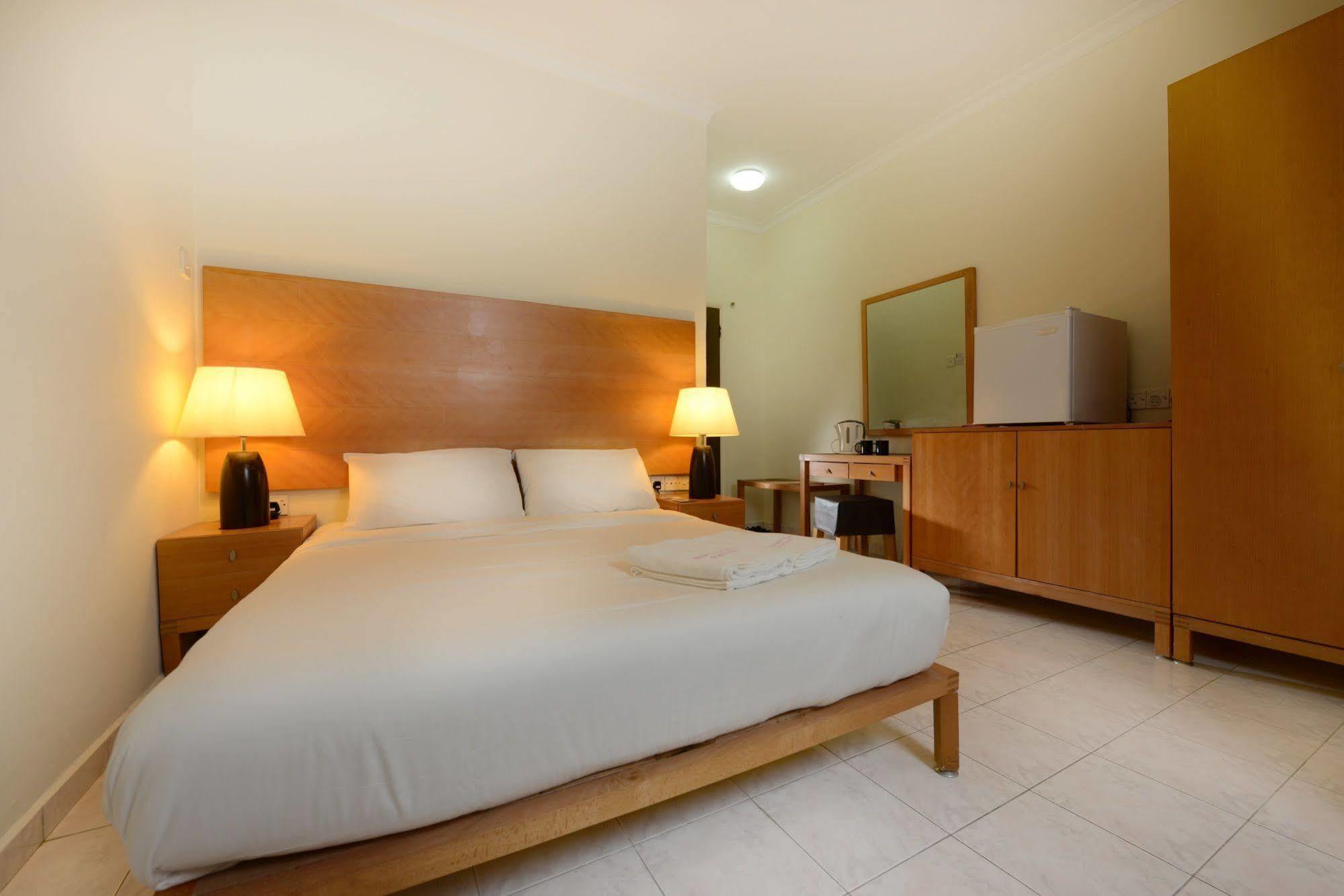 Perdana Serviced Apartment & Resorts Padang Mat Sirat Eksteriør bilde