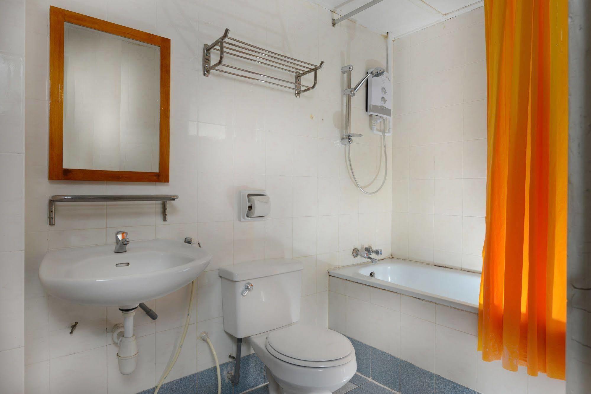 Perdana Serviced Apartment & Resorts Padang Mat Sirat Eksteriør bilde